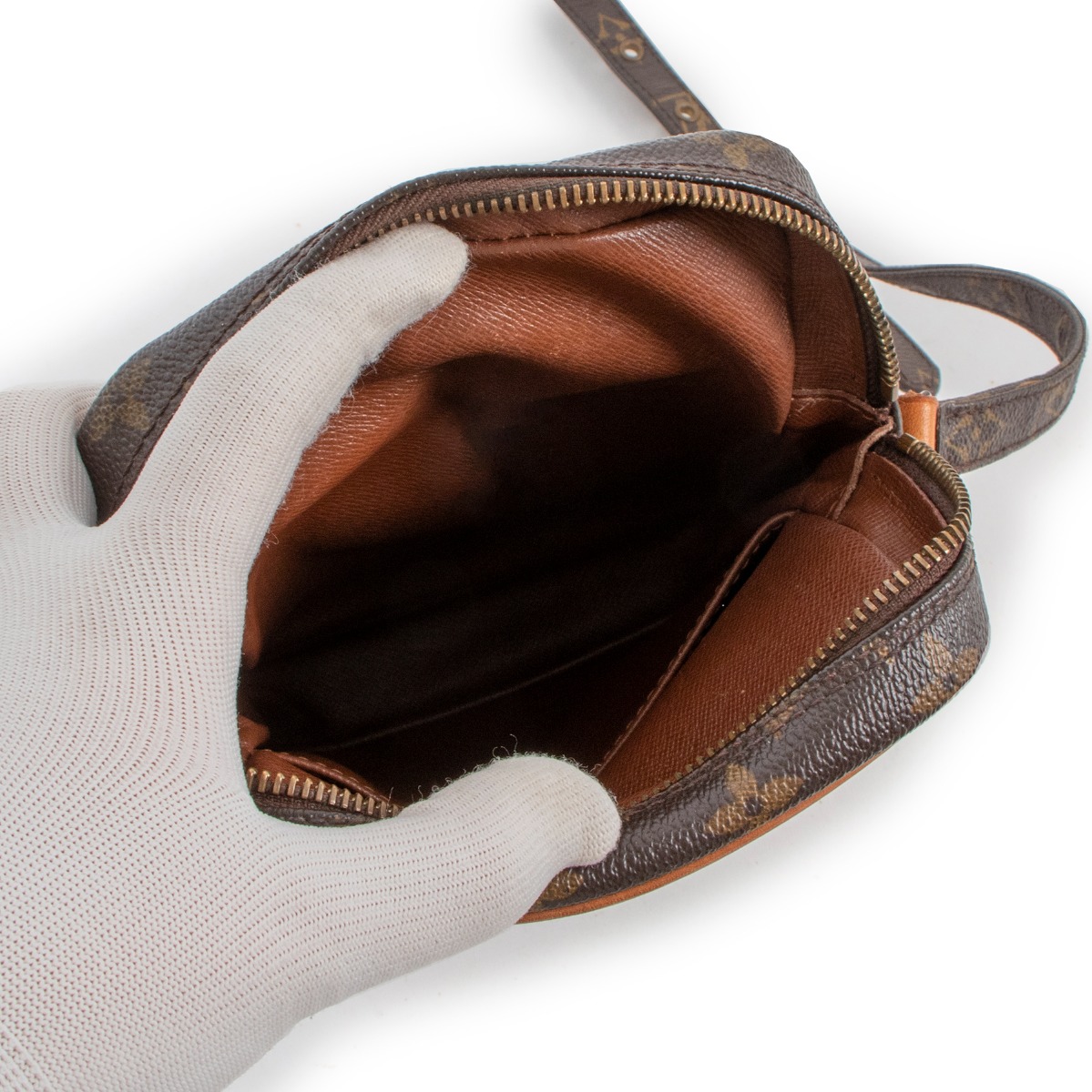 ll06077_louis_vuitton_monogram