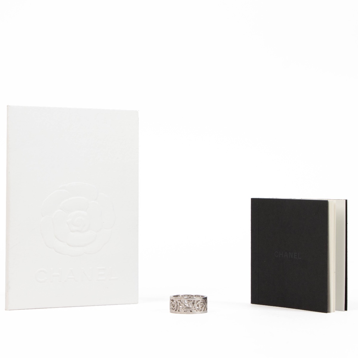 CHANEL - オリバーガル CHANEL Amoureuz A La Mode CHANEL - オリバーガル CHANEL Amoureuz A La Mode chanel-red