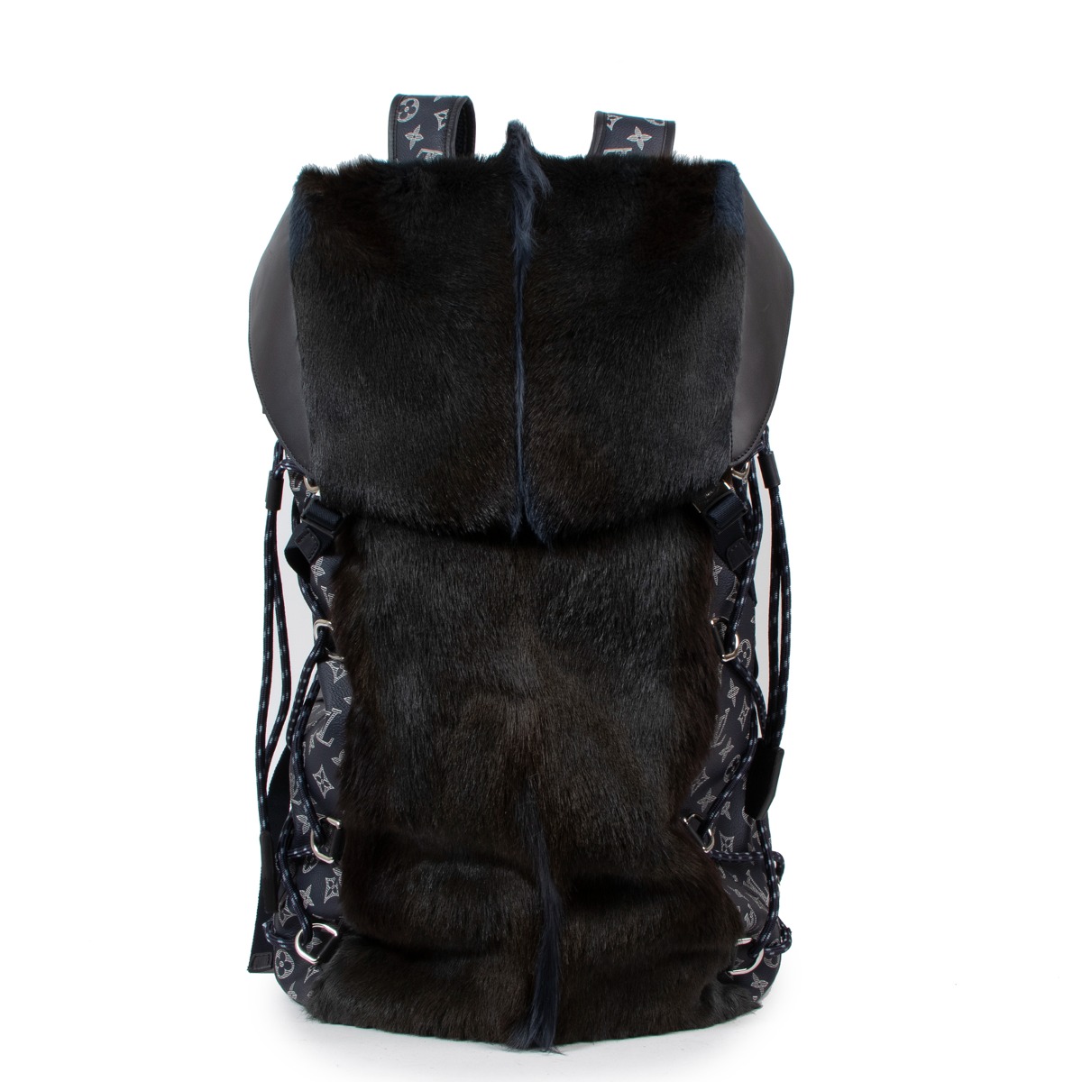 Louis Vuitton SS17 Hiking Backpack Fur Savane Monogram ○ Labellov