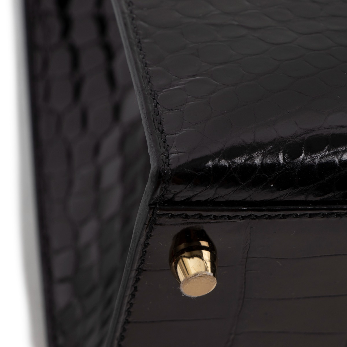Hermès Kelly 35 Black Shiny Porosus Crocodile GHW ○ Labellov ○ Buy and Sell  Authentic Luxury