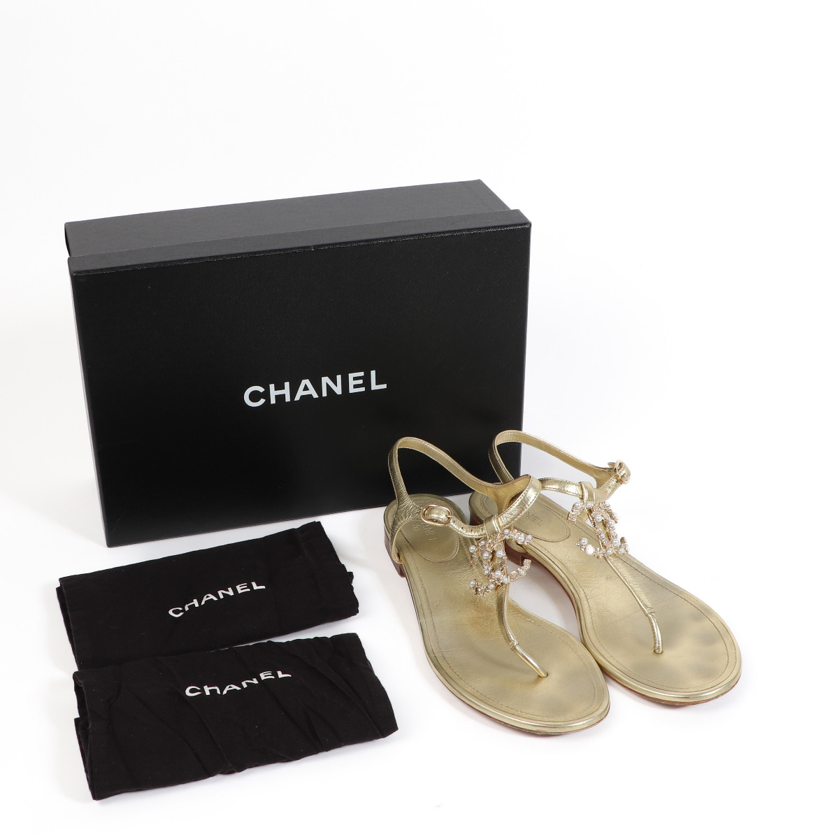 ll07788_chanel_gold_cc_sandals.jpg