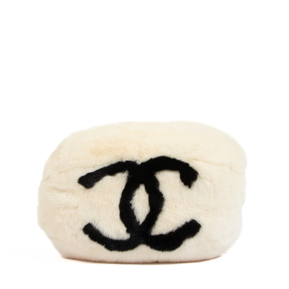 Chanel Fall/Winter 2001 Runway White Interlocking CC Logo Fur Hand Muff  Labellov Buy and Sell Authentic Luxury