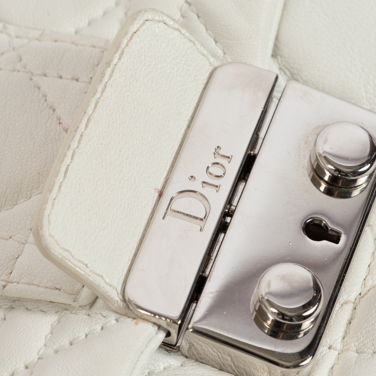 貴重 正規品 DIOR ディオール ウェストポーチ ハンドバッグ ホワイトレザー Christian Dior White Lambskin New Lock Pouch ○ Labellov
