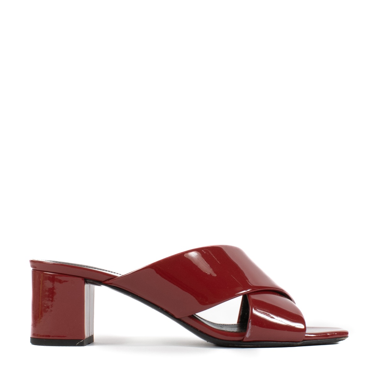 Saint Laurent Red Loulou Mules - Size 39 ○ Labellov ○ Buy Saint Laurent Red Loulou Mules - Size 39 ○ Labellov ○ Buy