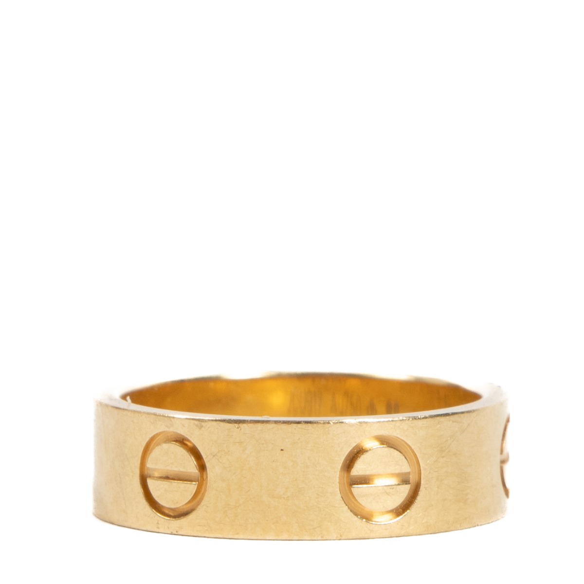 Cartier love hotsell ring yellow gold