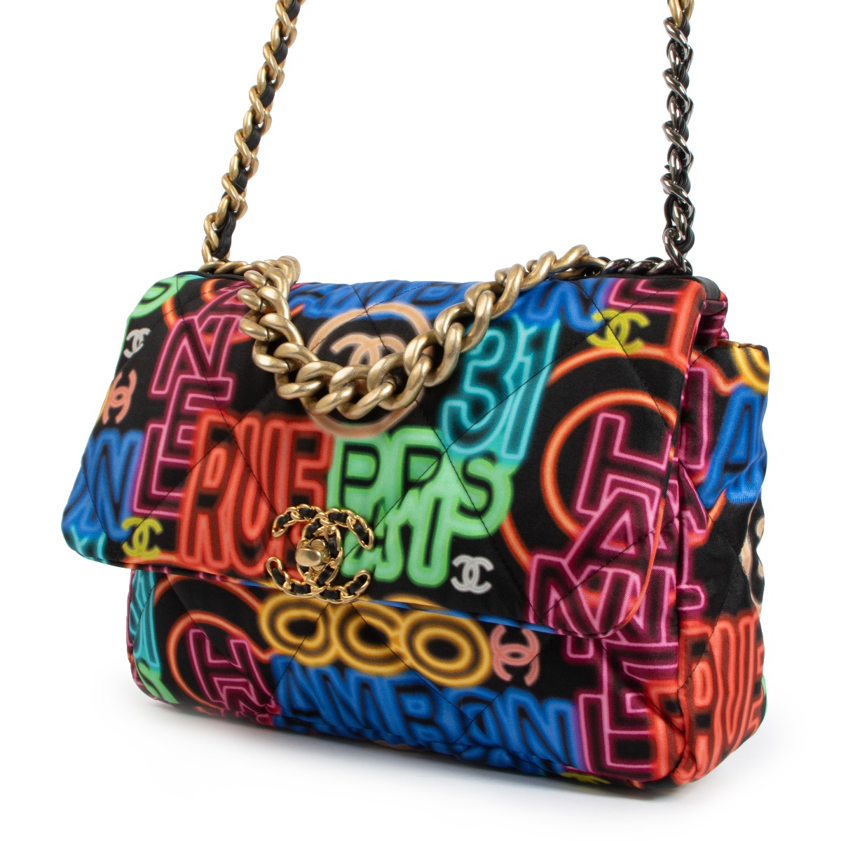 Chanel 21S 19 Large Graffiti Bag ○ Labellov ○ Buy and Sell