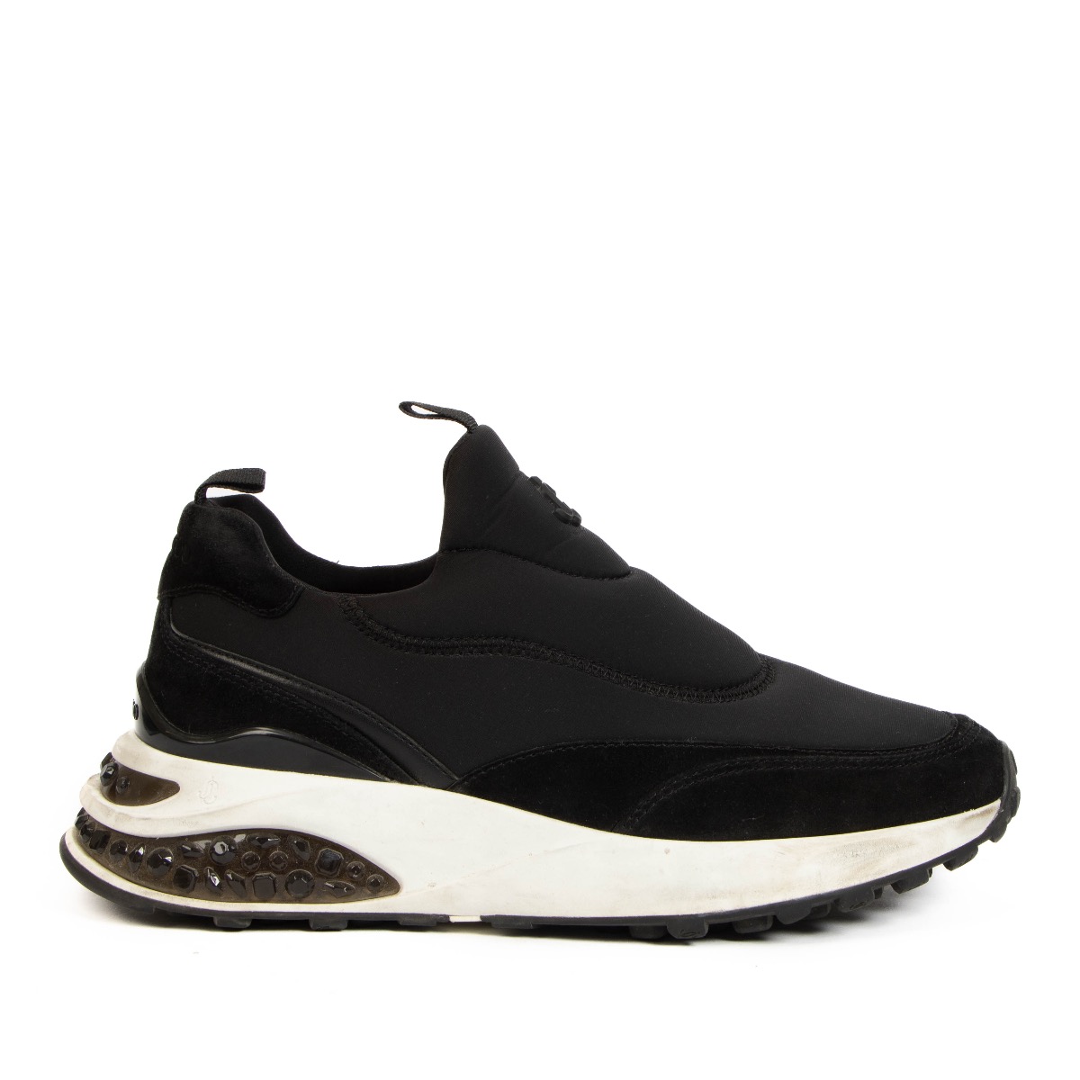 Jimmy★Choo(セールで破格)オシャレChooロゴ入りLandon/Black/F Black Patent Leather Pointed-Toe Pumps with JC Emblem | LOVE