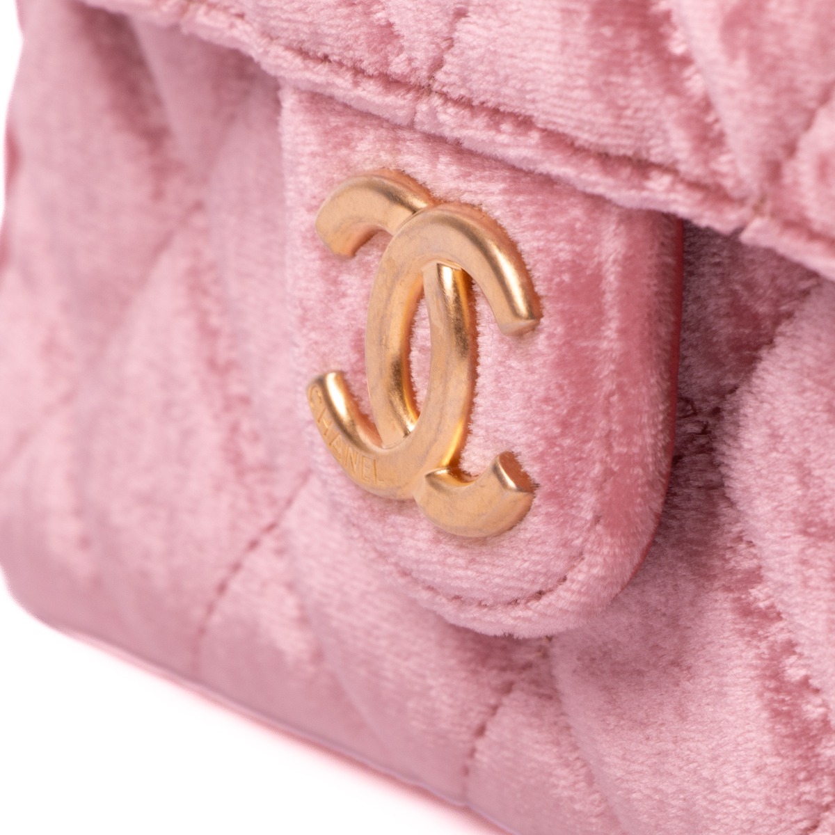 Pink velvet shop chanel travel bag