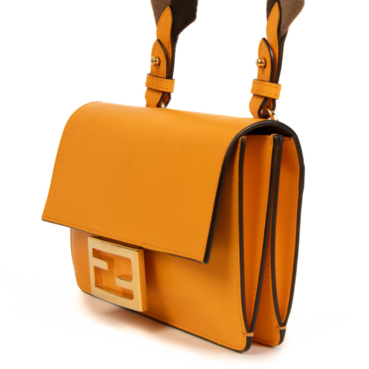 Fendi Clementine Flat Baguette Crossbody Bag ○ Labellov