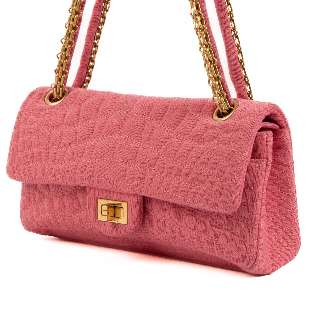 Chanel clearance 2.55 pink