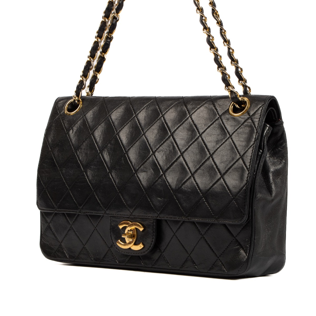 Chanel Vintage Black Lambskin Classic Flap Bag ○ Labellov ○ Buy