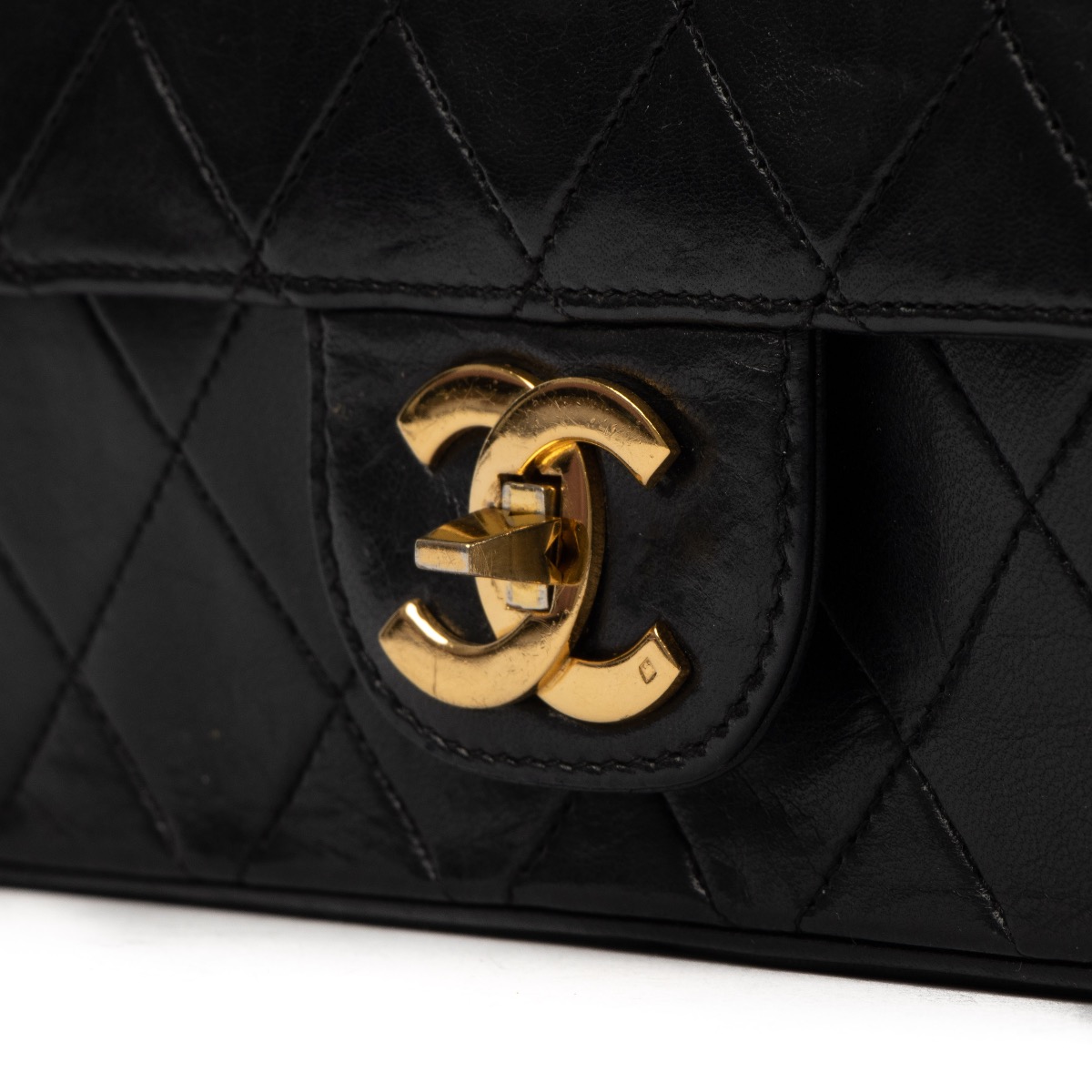 chanel flap quilted