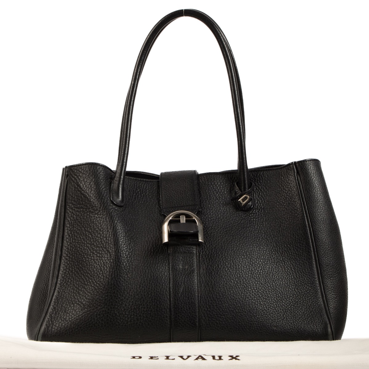 ll10800_delvaux_black_shoulder