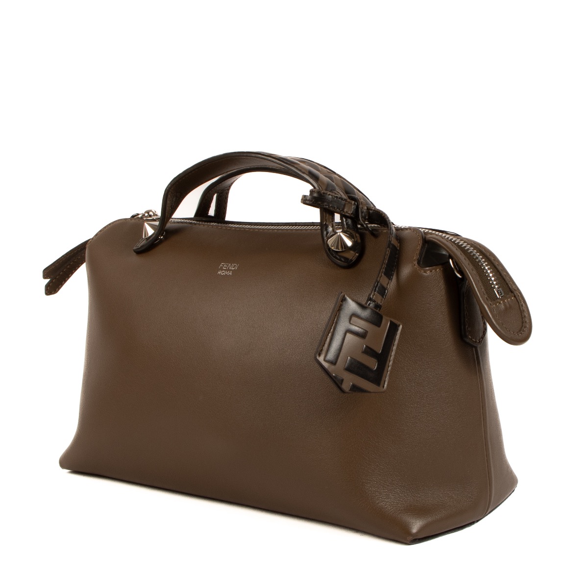 Fendi ロゴ入りブラウンバッグ FENDI ロゴ ハンドバッグ | ブラウン | FARFETCH JP