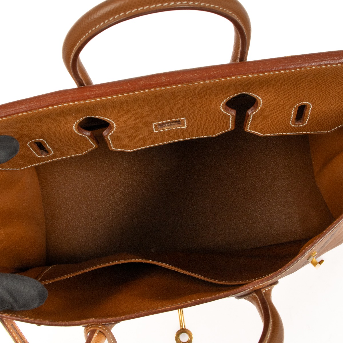 Hermès Haut à Courroies 32 Gold Courchevel GHW ○ Labellov ○ Buy