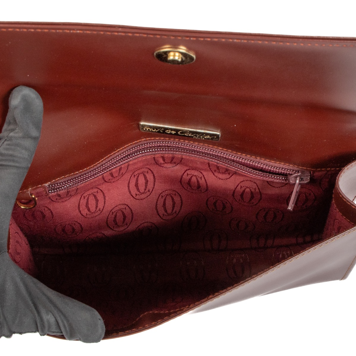 Must De Cartier Burgundy Leather Clutch ○ Labellov ○ Buy