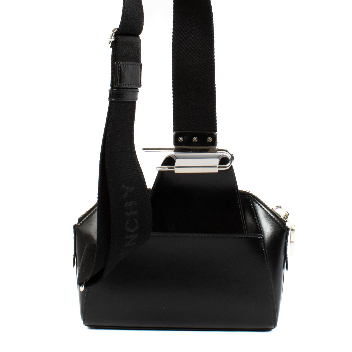 国内発送★GIVENCHY★ロゴ Antigona ショルダーバッグ 楽天市場】GIVENCHY(ジバンシィ) Antigona Mini Crossbody Bag