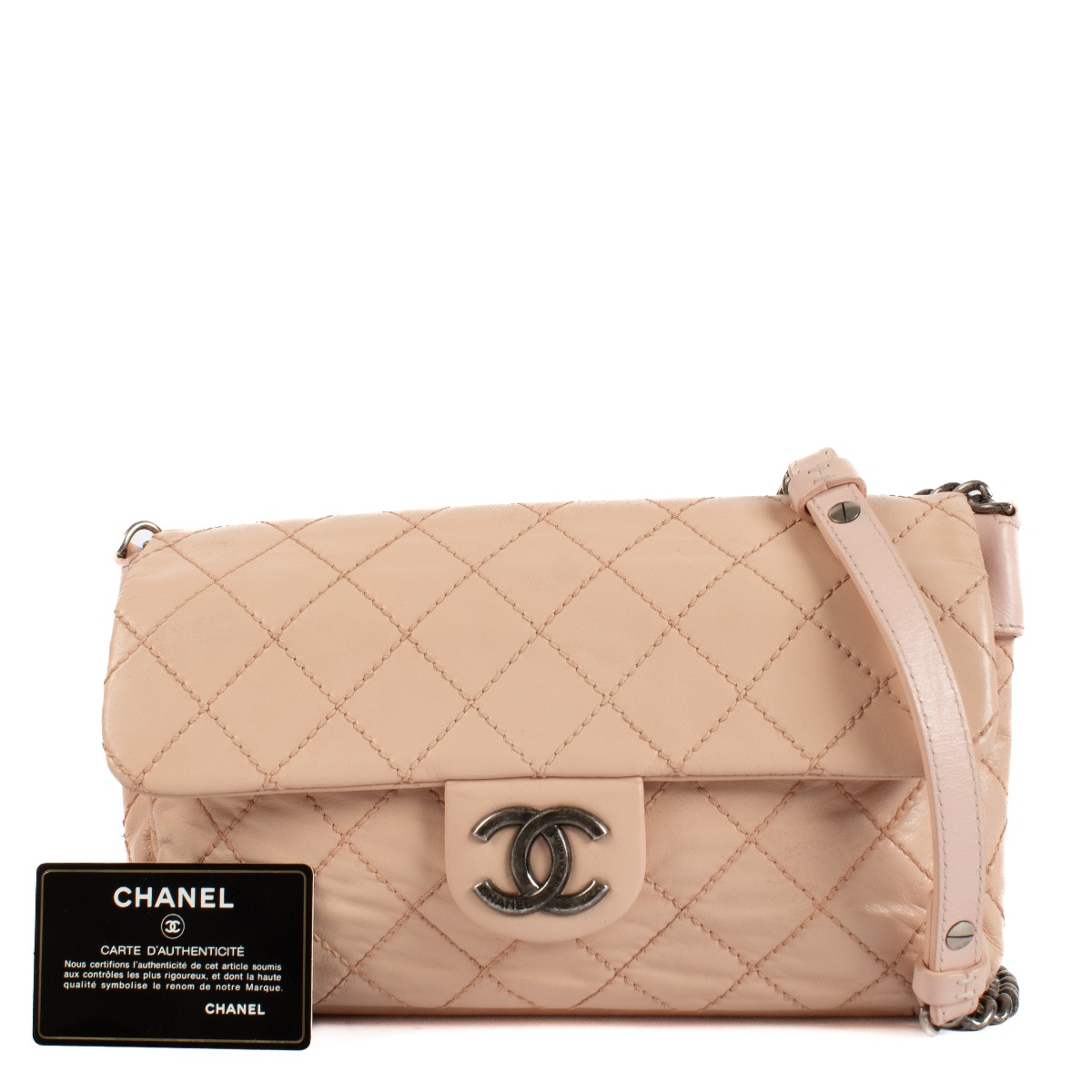 【CHANEL】extremely rare white rainbow wild stitch★トート extremely rare chanel white rainbow wild stitch | Black