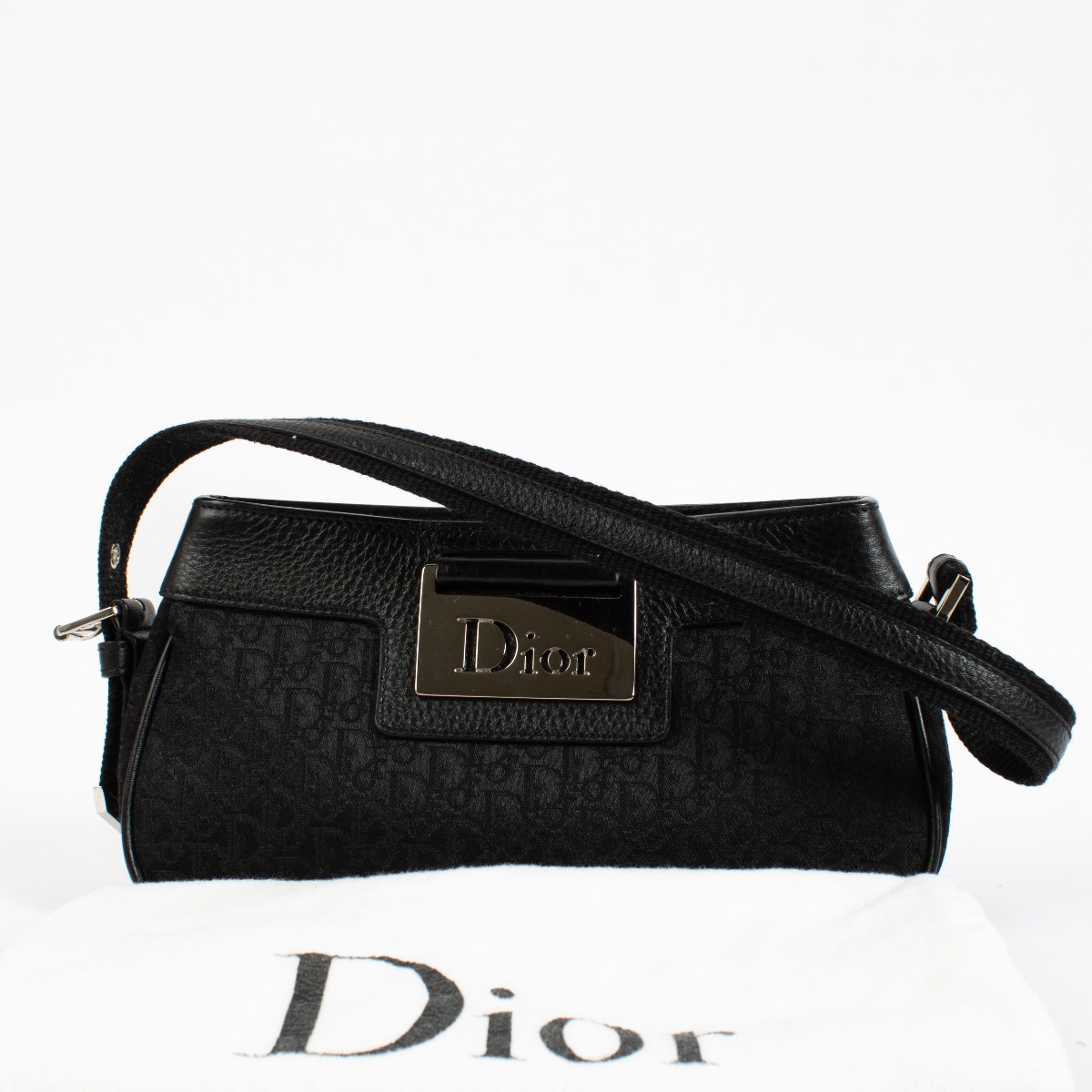 Christian Dior Black Shoulder Bag ○ Labellov ○ Buy and