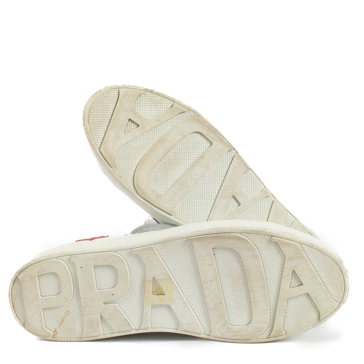 Prada White Heart Patch Sneakers - size 37.5 ○ Labellov