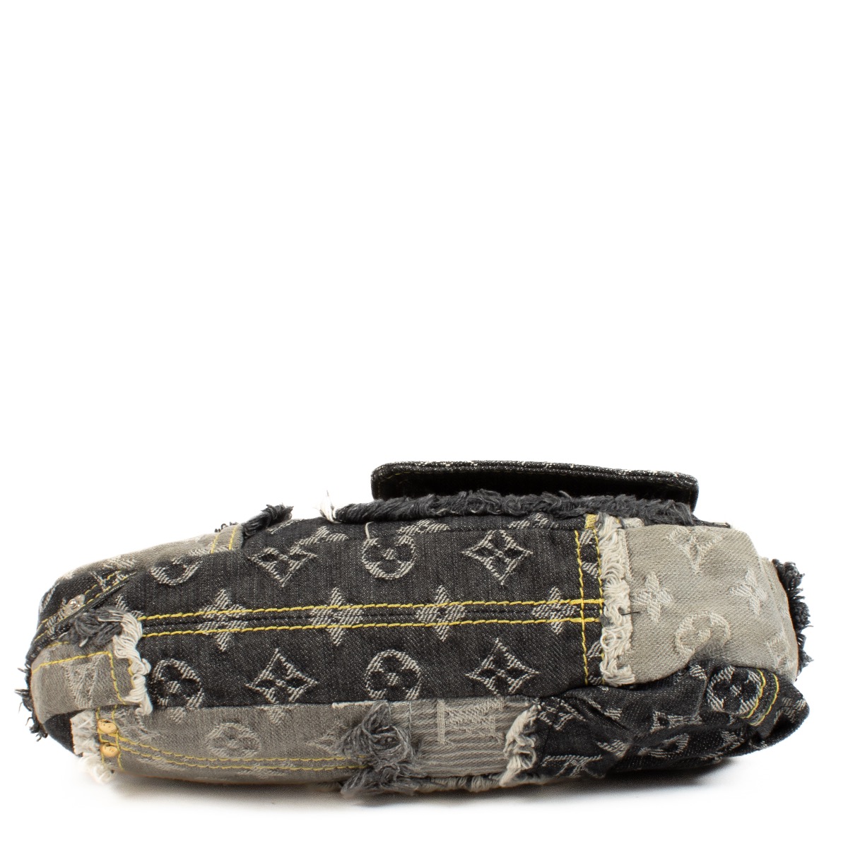 バッグ・カバンその他 DENIM PATCH WORK CLASSIC LOGO POUCH Louis Vuitton Monogram Denim Patchwork Pouchy Bag