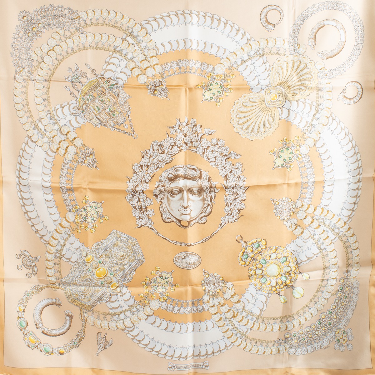 カジュアルホワイト♪【HERMES】コスクロッグ Hermès Kosmima Silk 90 Scarf ○ Labellov ○ Buy and Sell