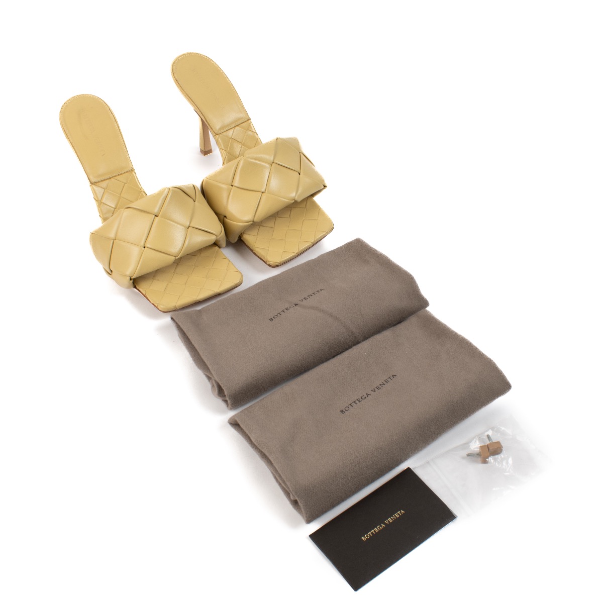 靴 BOTTEGA VENETA Sandals Tapioca Bottega Veneta Tapioca Lido Mule Sandals - Size 40 ○ Labellov