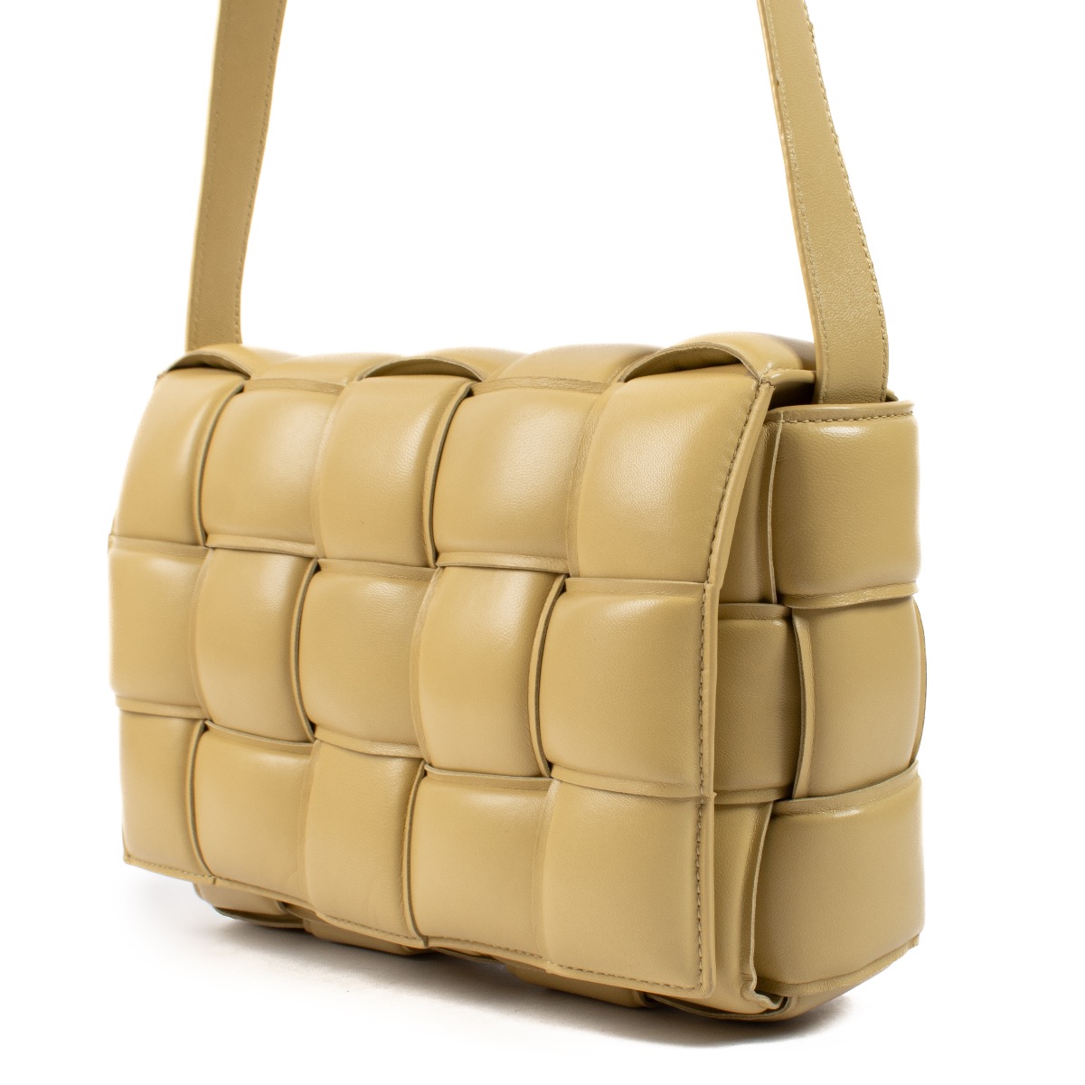 Bottega Veneta Tapioca Padded Cassette Bag ○ Labellov