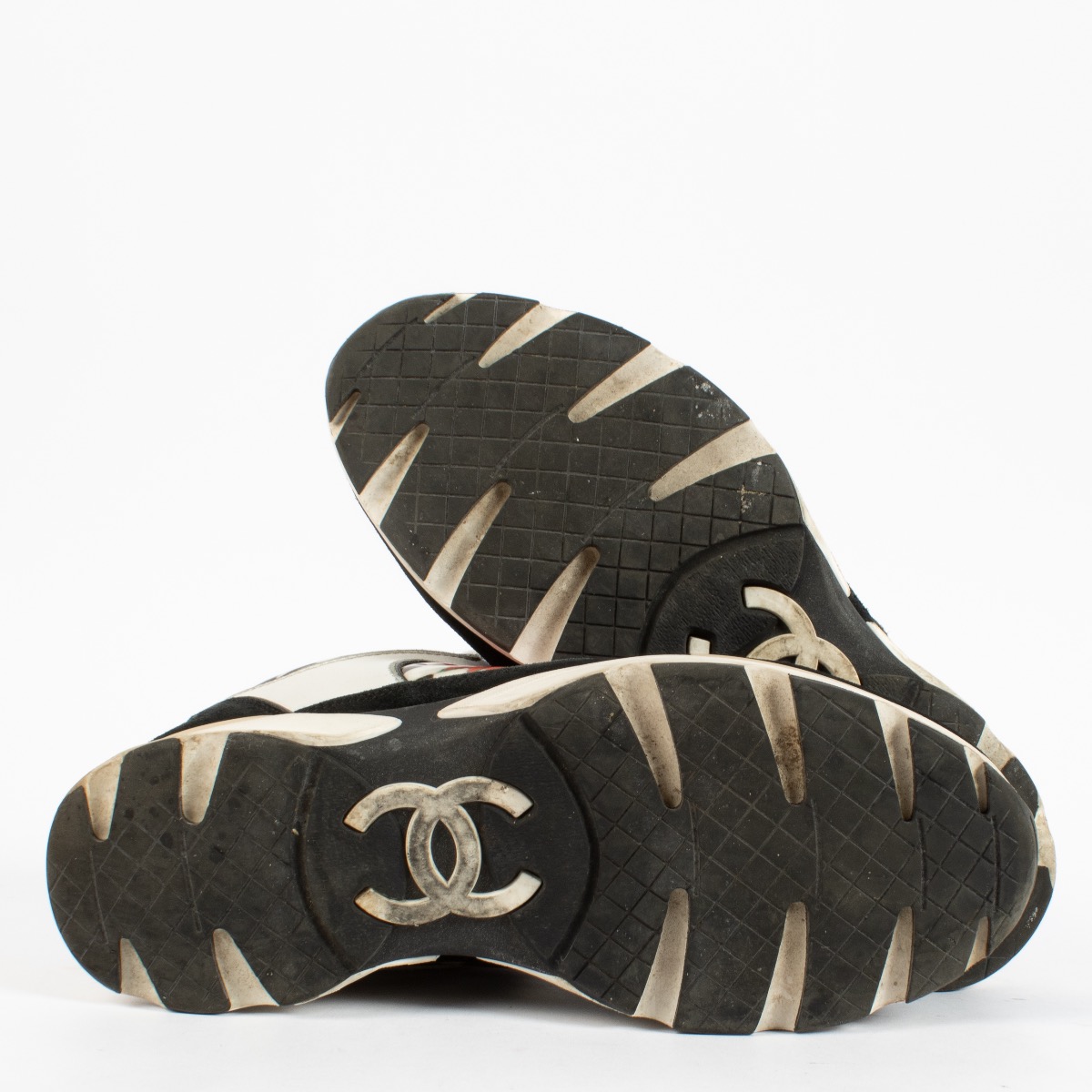 ☆chana☆ Chanel Multicolor Leather Graffiti Flower Sneakers - Size 36
