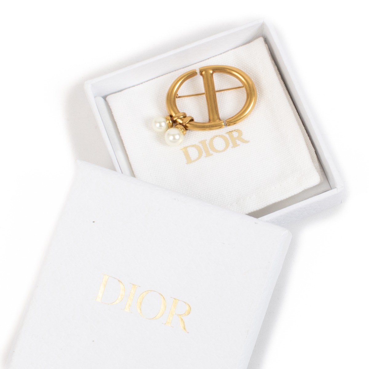 ll15213_dior_gold_pearl_broche.jpg
