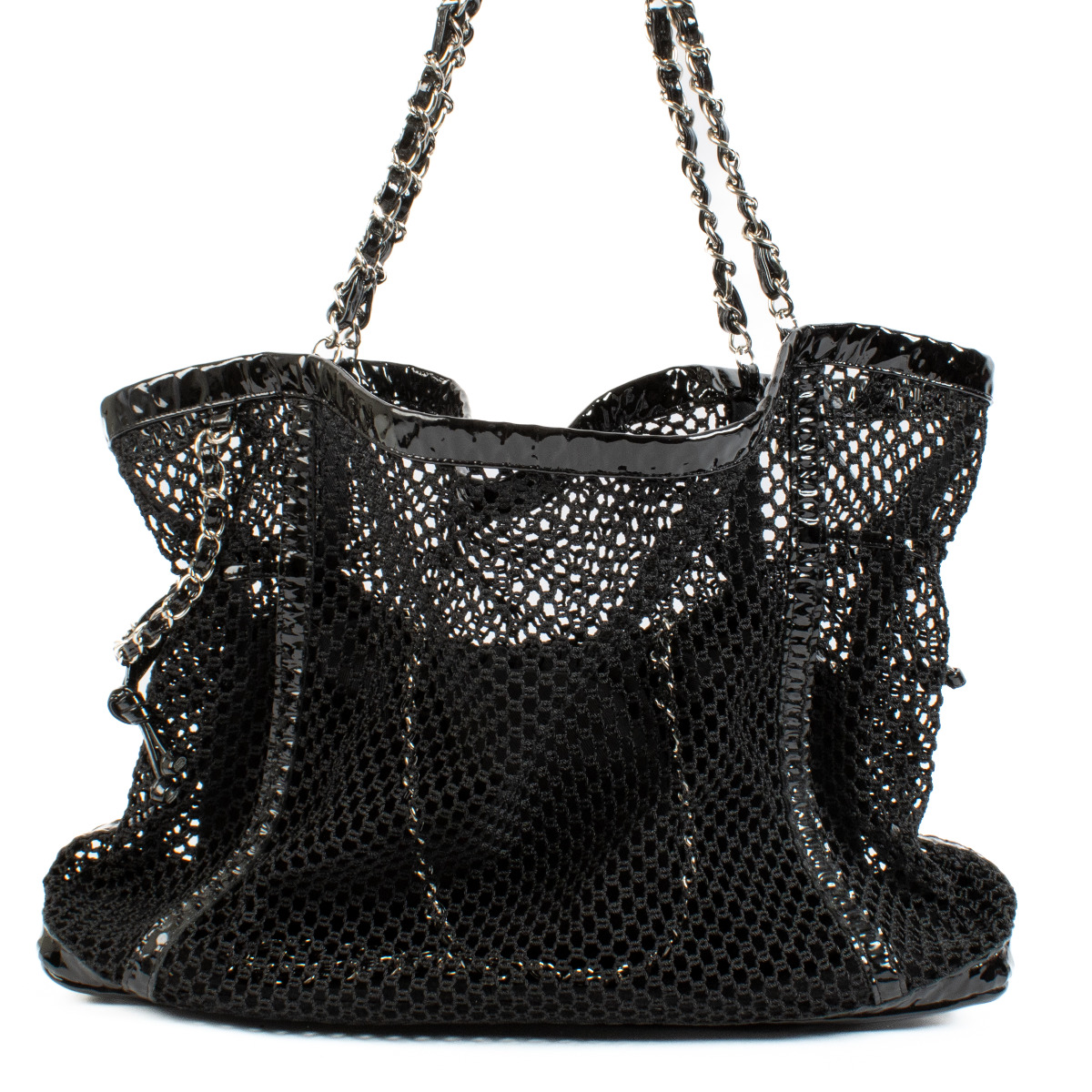 ll15695_chanel_black_leather_t