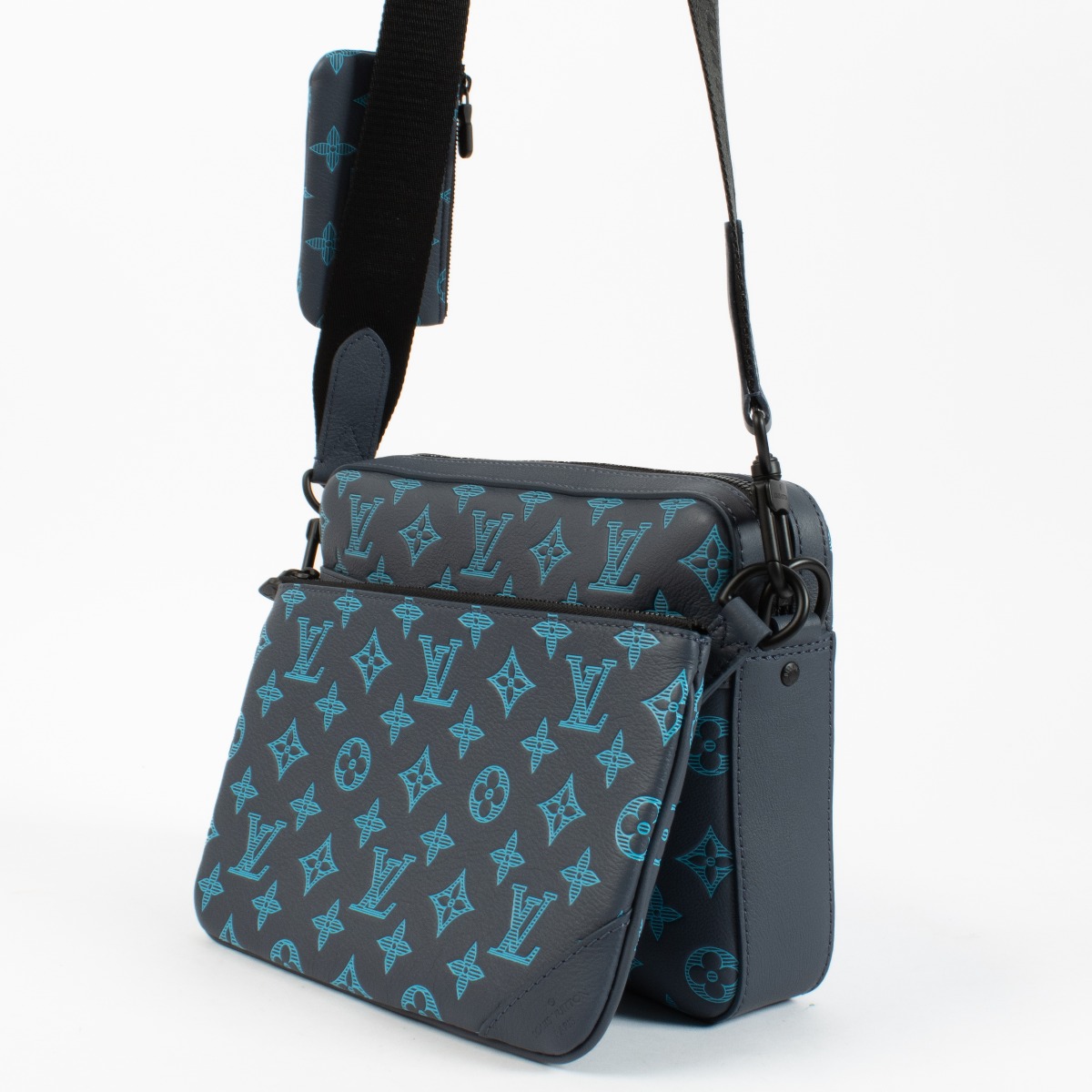 ll16522_louis_vuitton_blue_mon