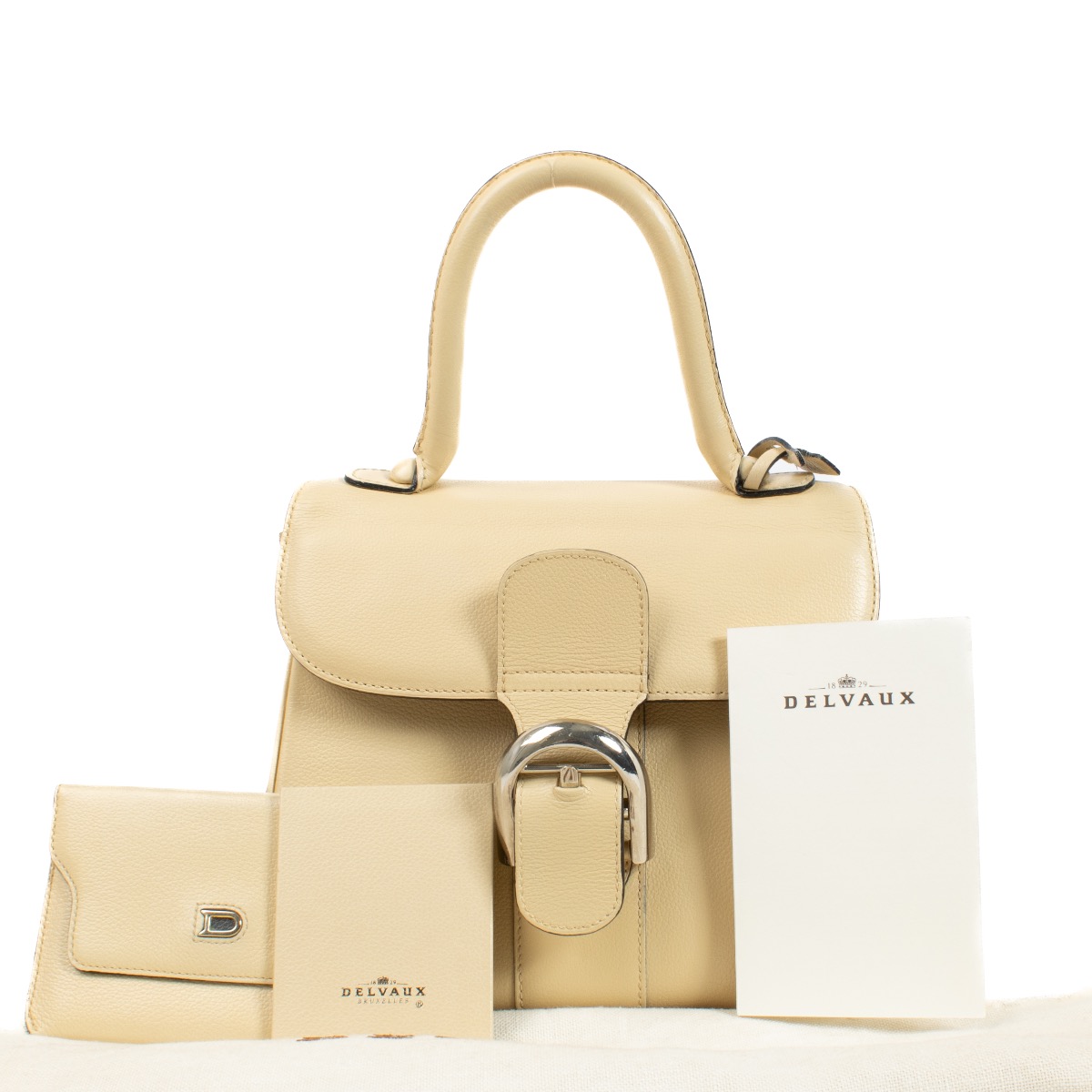 Delvaux Ivoire Jumping Brillant PM ○ Labellov ○ Buy and