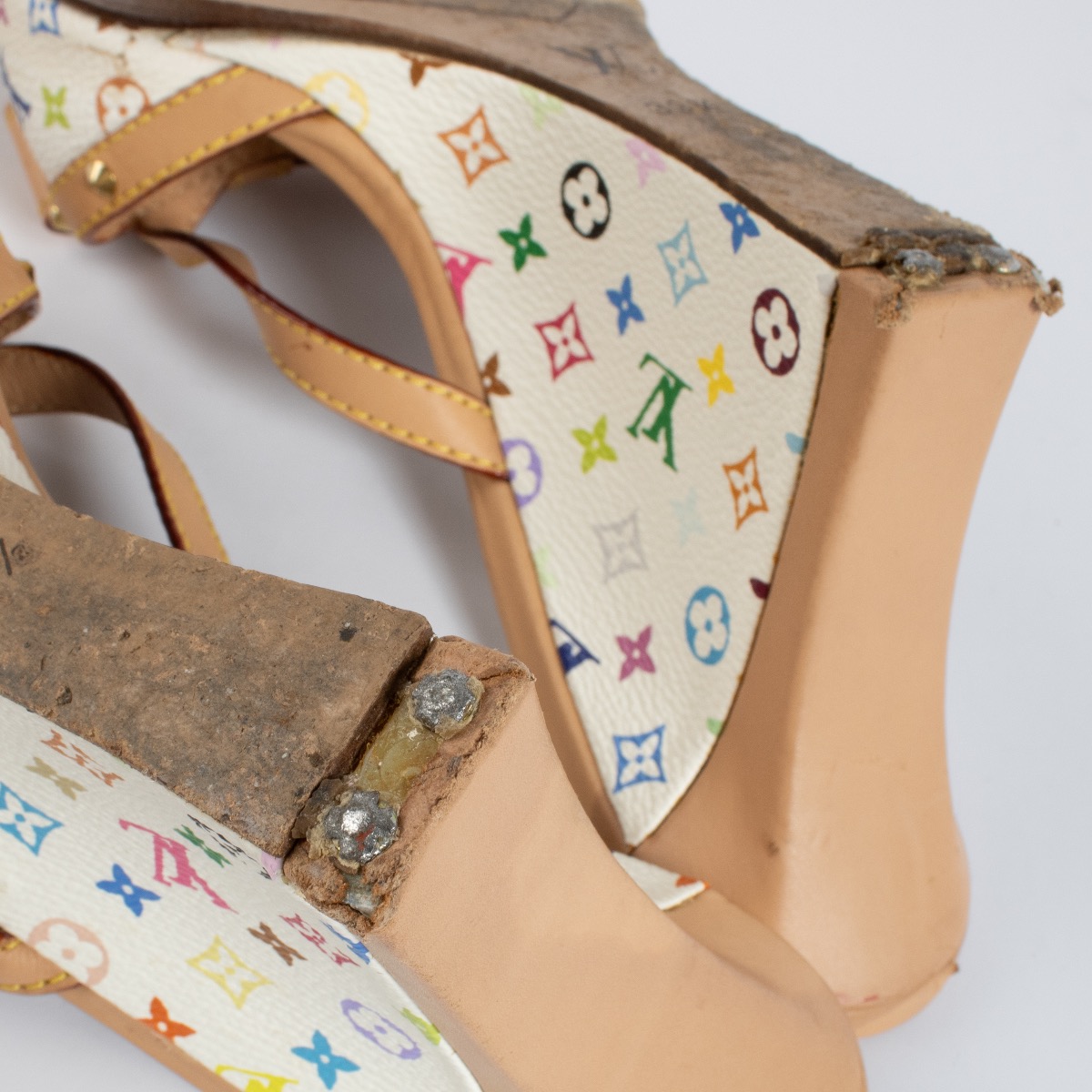 LOUIS VUITTON モノグラムミュール 39 Louis Vuitton White Monogram Multicolore Mule Sandals - Size