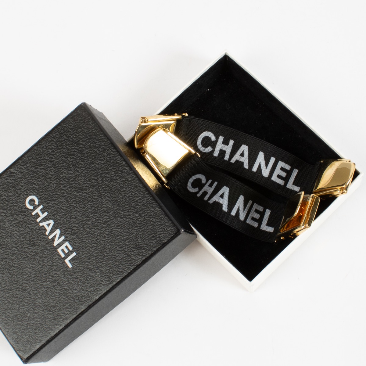 CHANEL ヴィンテージ　アームバンド ll19112_chanel_black_accessoir