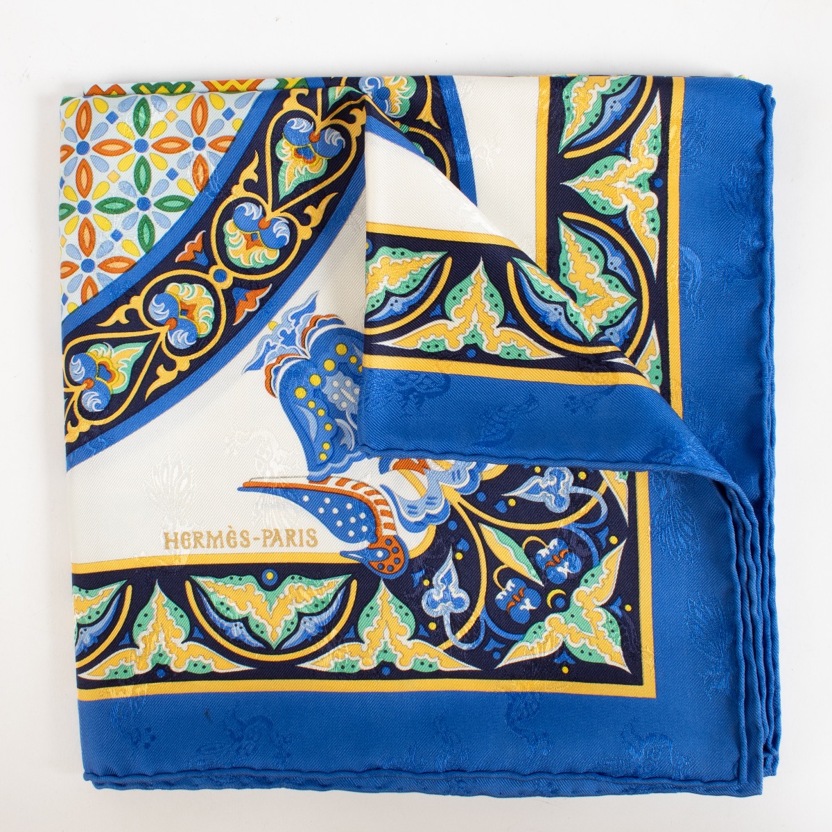 HERMES　エルメス　カレ90《CIELS BYZANTINS》シルクモスリン HERMES エルメス カレ90《CIELS BYZANTINS》シルクモスリン