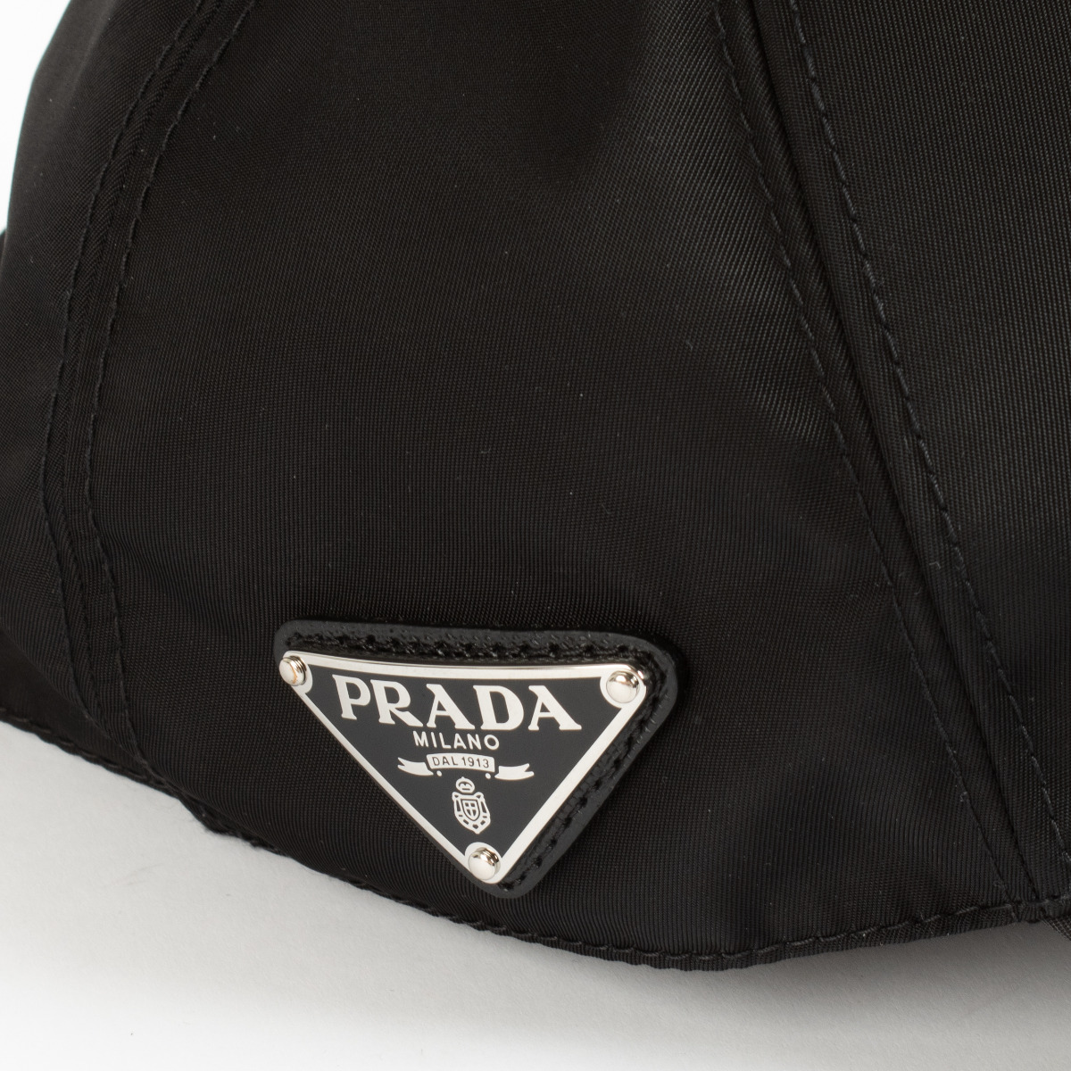 Prada Black Nylon Cap ○ Labellov ○ Buy and Sell Authentic Luxury