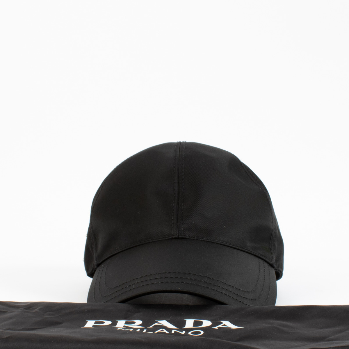 Prada Black Nylon Cap ○ Labellov ○ Buy and Sell Authentic Luxury