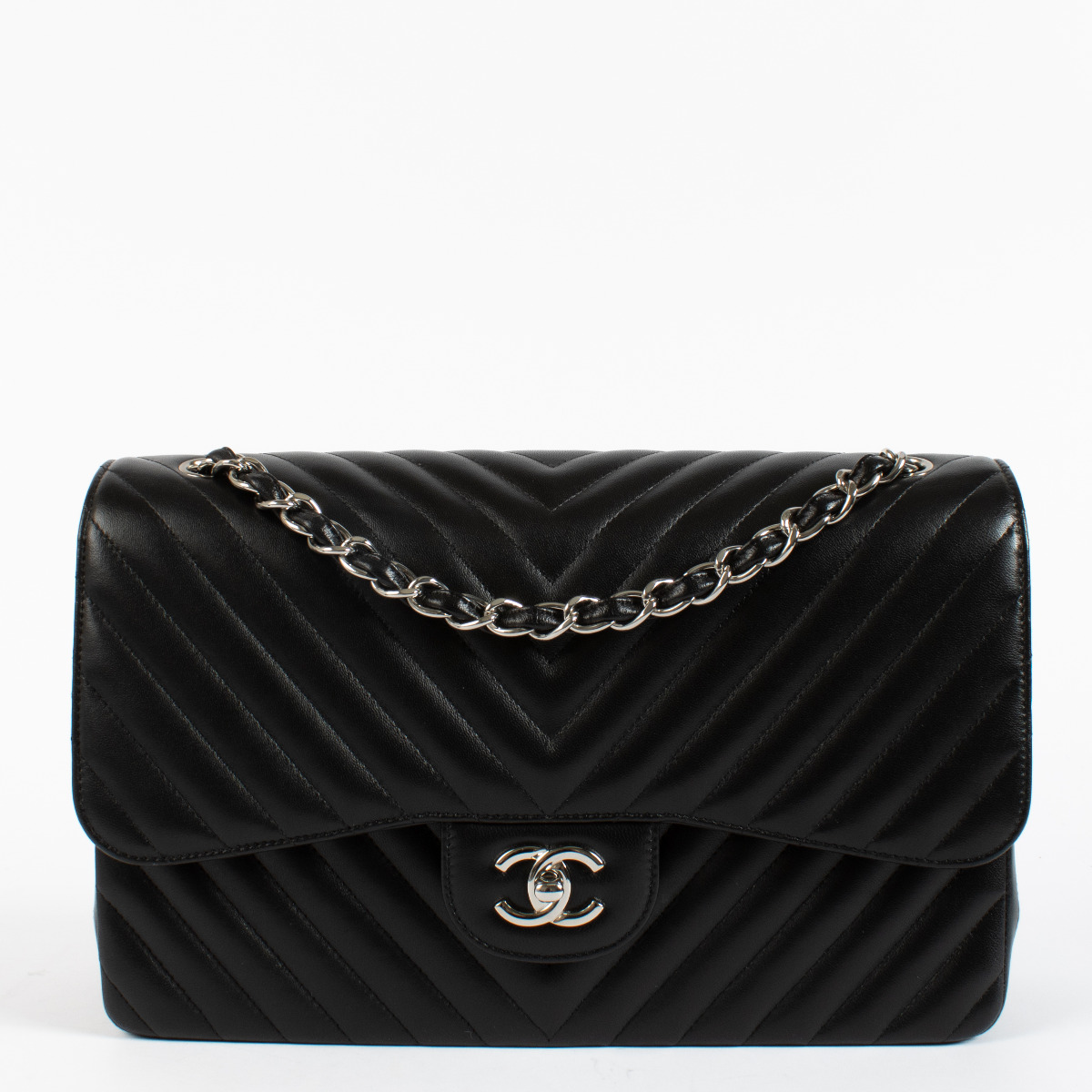 ll20019_chanel_jumbo_chevron_b