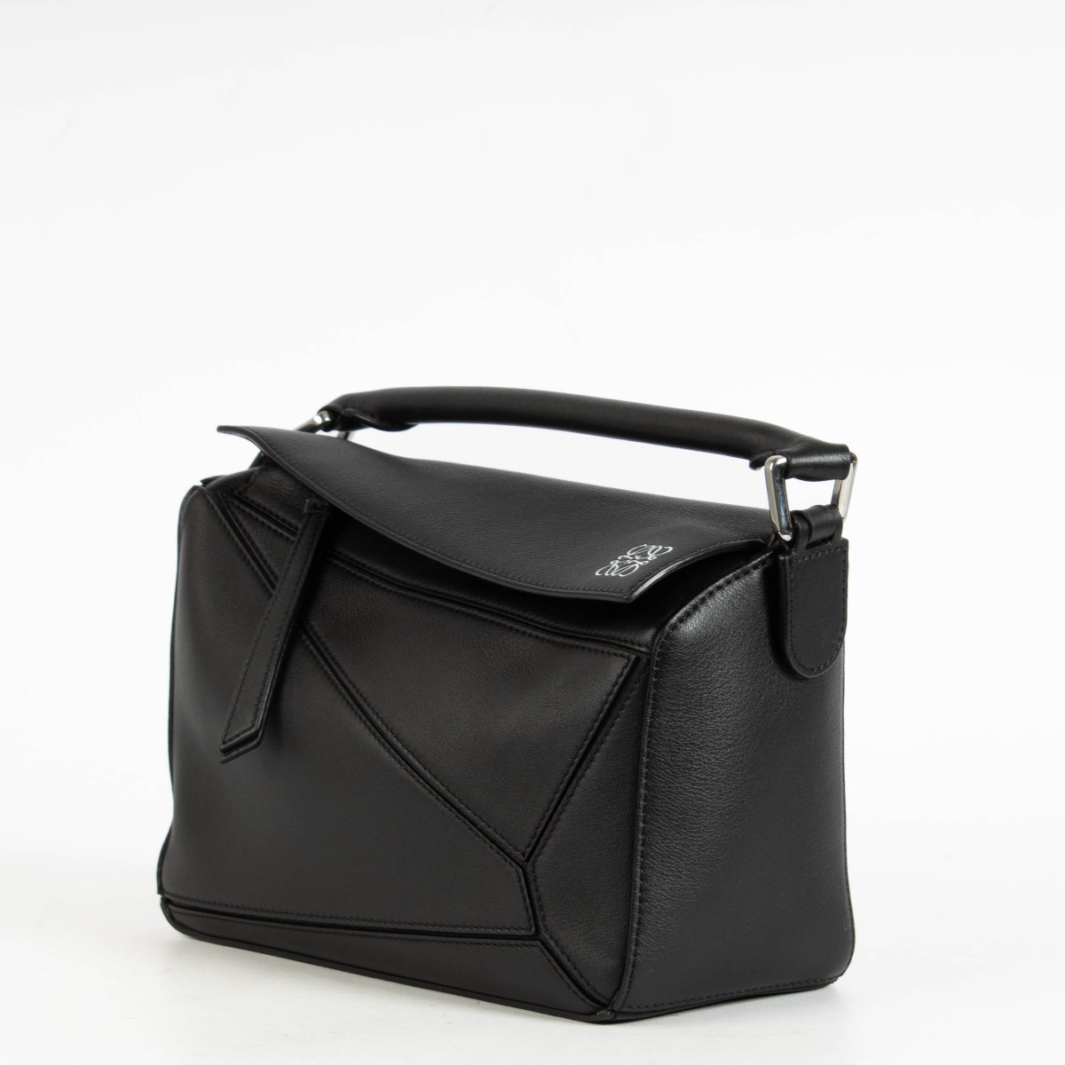 Loewe Black Calfskin Small Puzzle Bag ○ Labellov ○ Buy and Sell