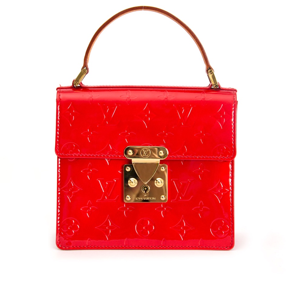 Louis Vuitton Red Monogram Vernis Collier Cube Pochette Necklace Bag 863354