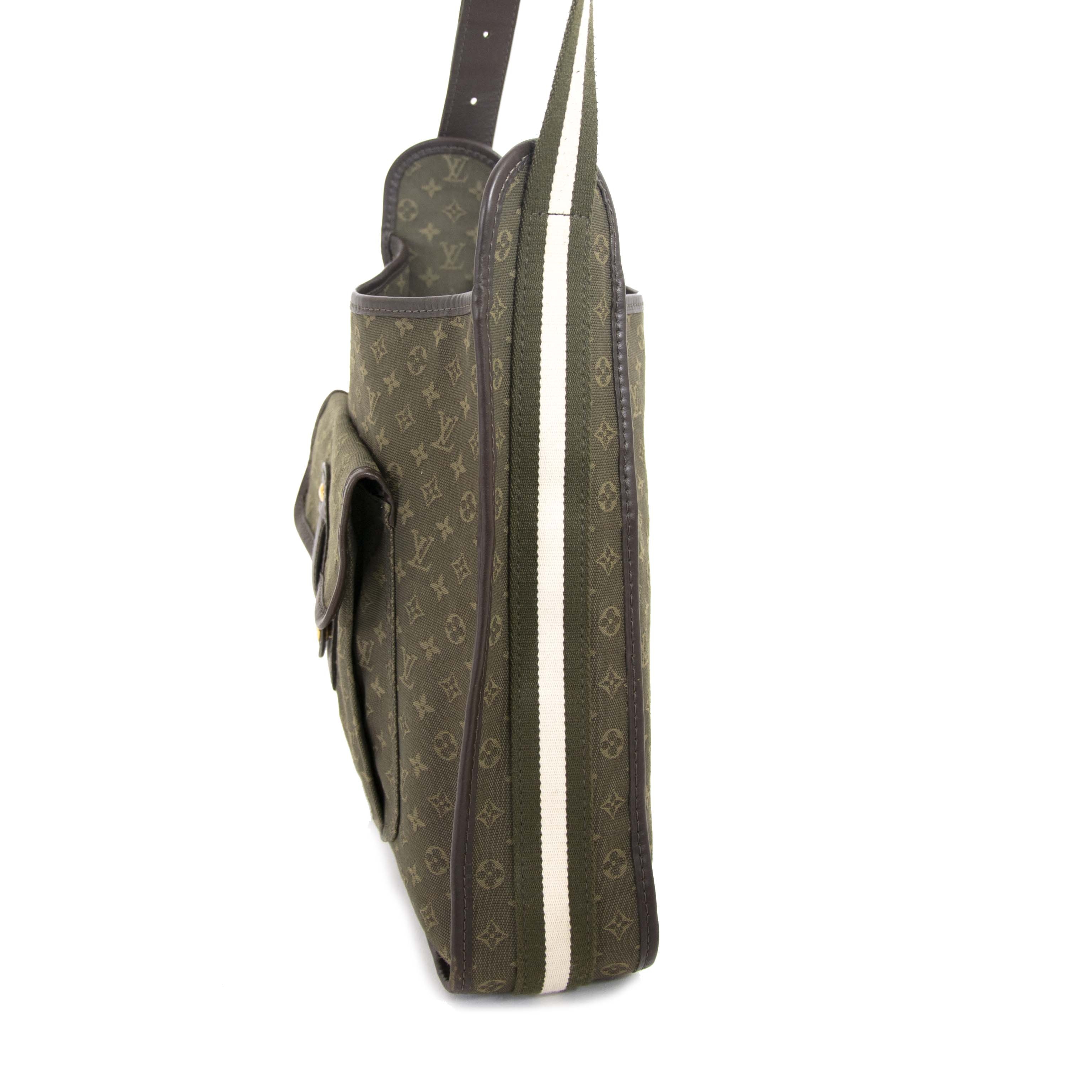 Louis Vuitton Besace Mary Kate Shoulder Bag ○ Labellov