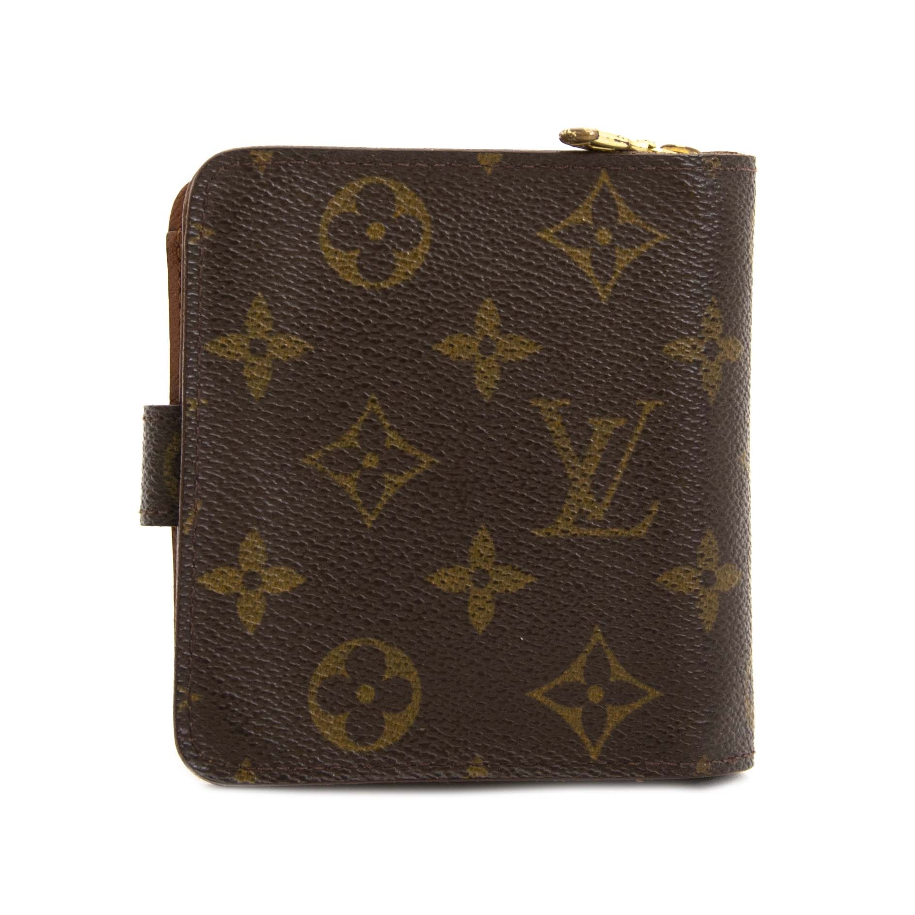 Louis Vuitton Monogram Compact Wallet ○ Labellov ○ Buy and Sell Authentic  Luxury