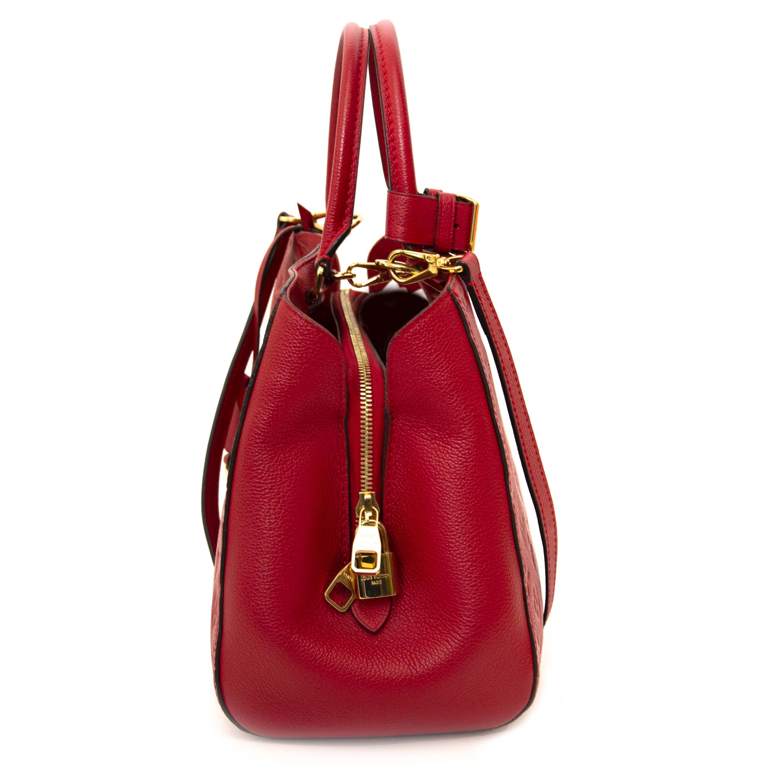 Montaigne leather handbag Louis Vuitton Red in Leather - 31407104