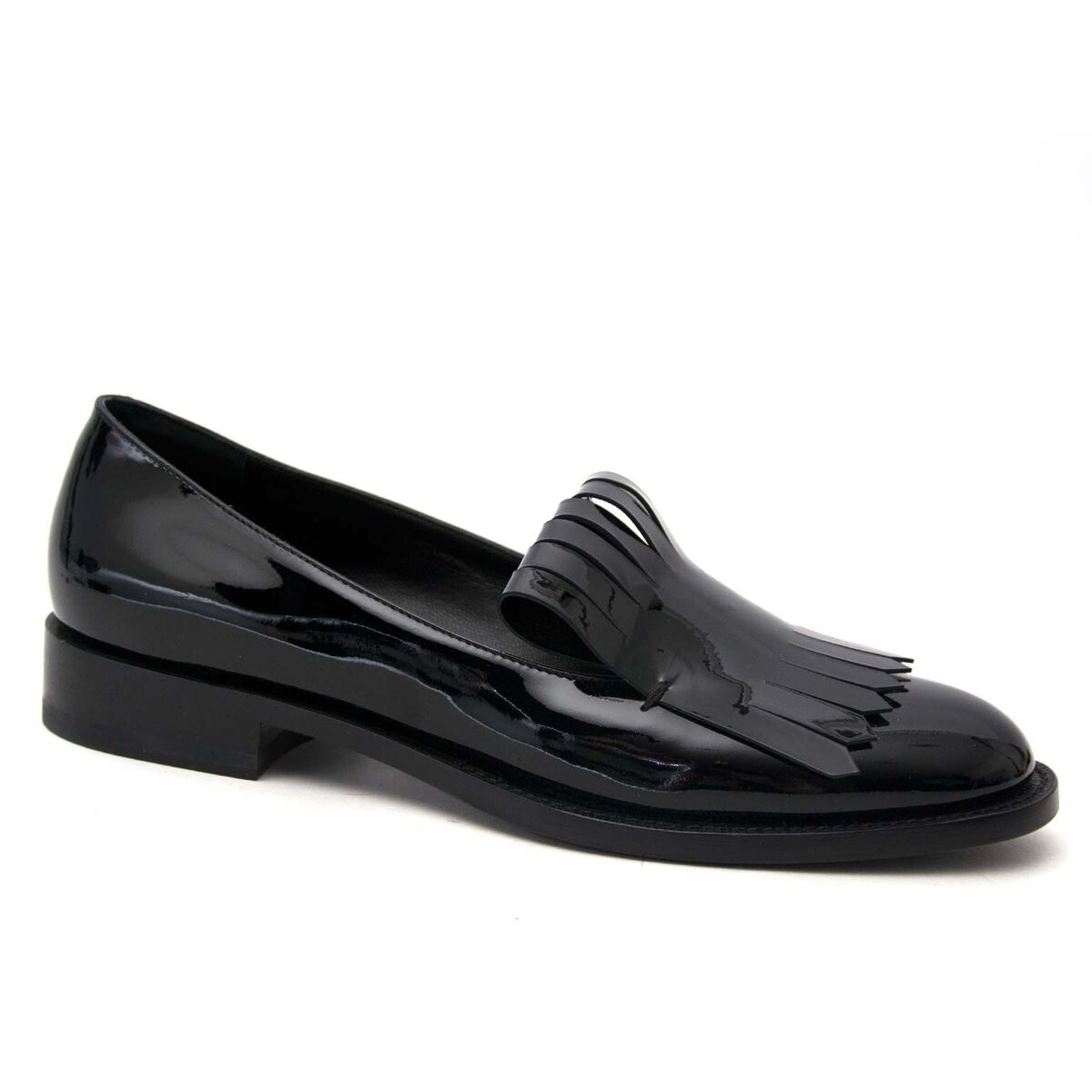 MAX MARA【関税送料込＆SALE価格】ベルベットローファー 10mm Max Mara Black Genie Patent Fringes Loafers - Size 37