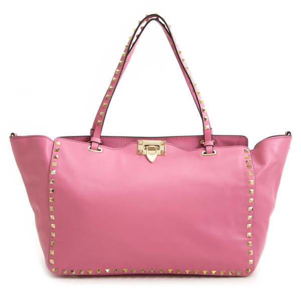 1283_valentino_pink_rockstud_t