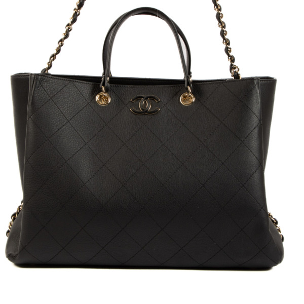 Chanel Black Large Bullskin Shopping Bag ○ Labellov ○ Buy and