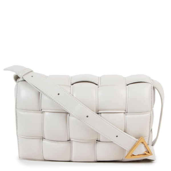 BOTTEGA VENETA ホワイト ボディーバッグ BOTTEGA VENETA（ボディバッグ/ウエストポーチ ・ ホワイト/白色系）の