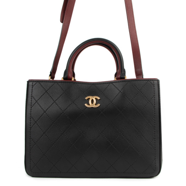 Chanel Fall 2017 Blue Burgundy Bullskin Stitched Medium Shopping Tote Labellov Buy and Sell Authentic Luxury