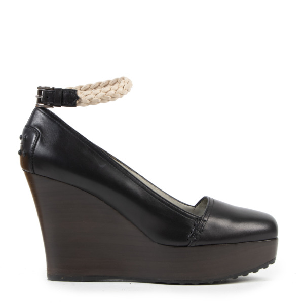 tods black pumps